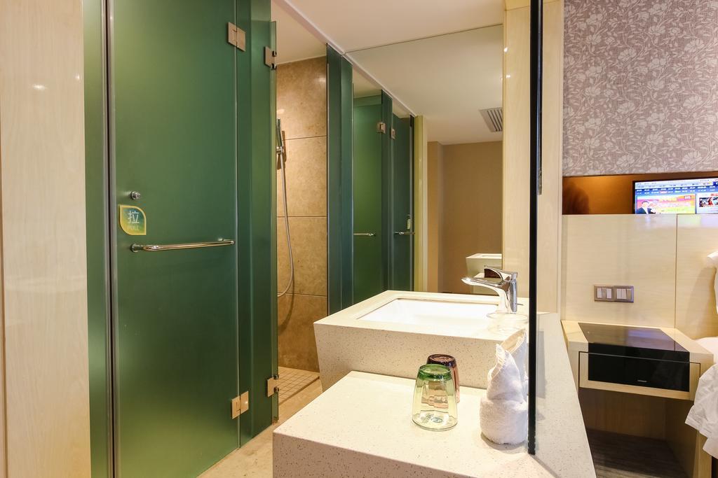 Paco Hotel Guangzhou East Railway Station Branch Esterno foto